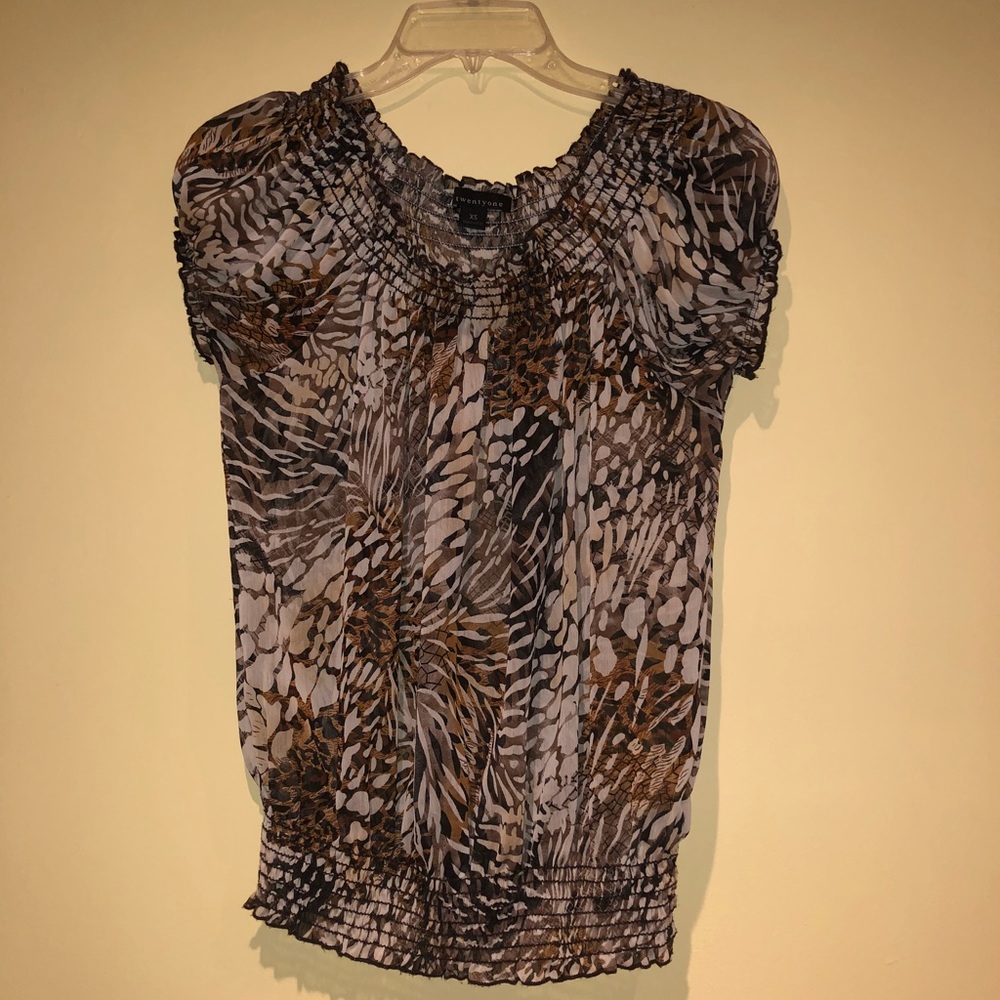 Cute top wore once